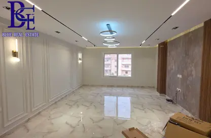 شقة - 3 غرف نوم - 3 حمامات للبيع في الحي العاشر - الشيخ زايد - الجيزة