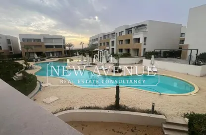 Chalet - 2 Bedrooms - 2 Bathrooms for sale in Azha - Al Ain Al Sokhna - Suez