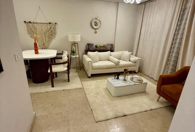 8371043 - Property Image 2