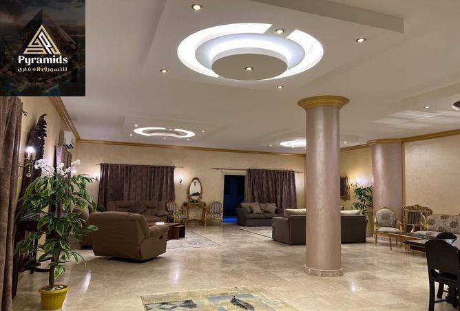 8211992 - Property Image 2