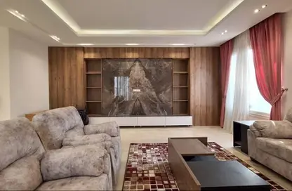 شقة - 3 غرف نوم - 3 حمامات للبيع في المنطقة الأولى - مدينة نصر - القاهرة