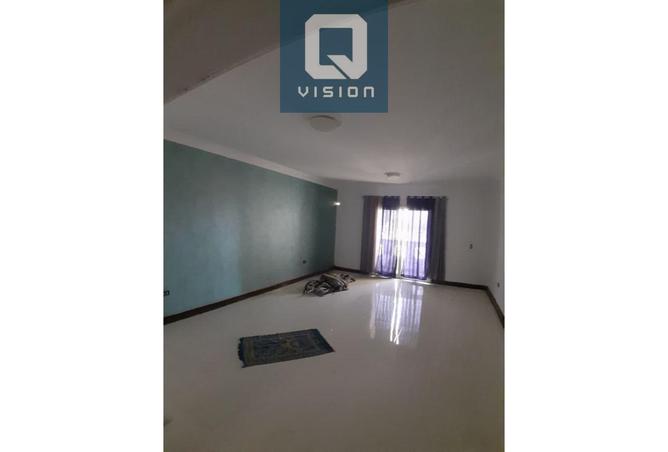 7928539 - Property Image 2