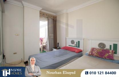 Apartment - 2 Bedrooms - 1 Bathroom for sale in Sporting - Hay Sharq - Alexandria