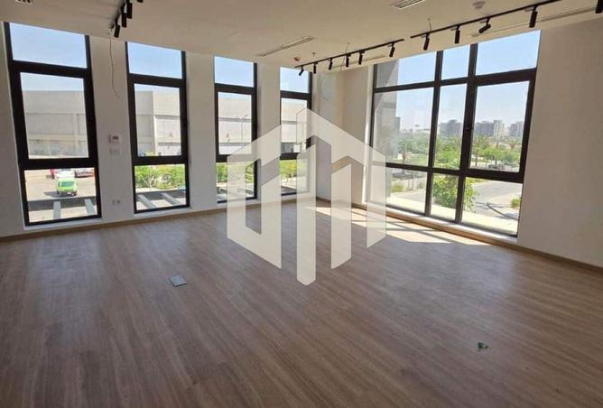 8110830 - Property Image 3