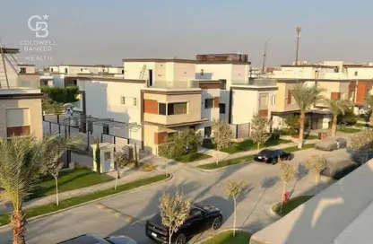 Townhouse - 4 Bedrooms - 5 Bathrooms for sale in Azzar - 5th Settlement Compounds - The 5th Settlement - New Cairo City - Cairo