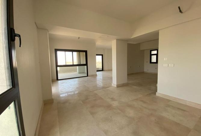 8211617 - Property Main Image