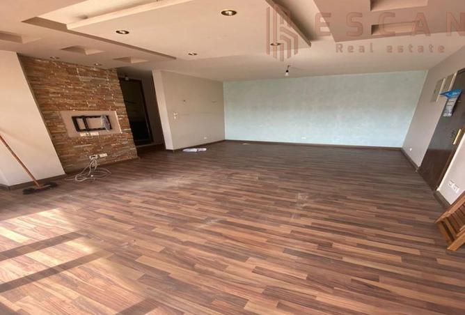 8398155 - Property Main Image