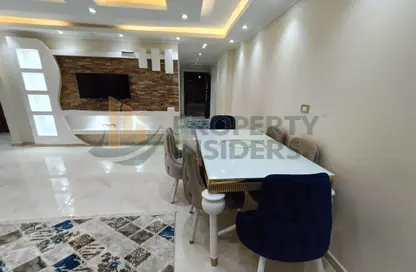 شقة - 3 غرف نوم - 2 حمامات للايجار في شارع القدس الشريف - المهندسين - الجيزة