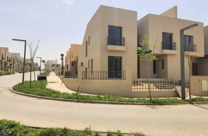 تاون هاوس - 4 غرف نوم - 3 حمامات للبيع في أو ويست - كمبوندات 6 أكتوبر - مدينة 6 أكتوبر - الجيزة