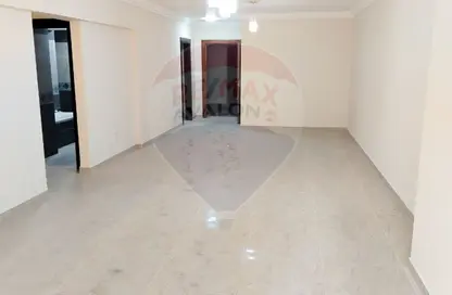 شقة - 2 غرف نوم - 2 حمامات للايجار في جراند فيو - سموحة - حي شرق - الاسكندرية