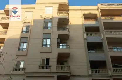 Apartment - 3 Bedrooms - 2 Bathrooms for sale in North Lotus - El Lotus - New Cairo City - Cairo