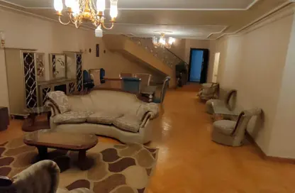 Duplex - 3 Bedrooms - 3 Bathrooms for rent in Street 199 - Degla - Hay El Maadi - Cairo