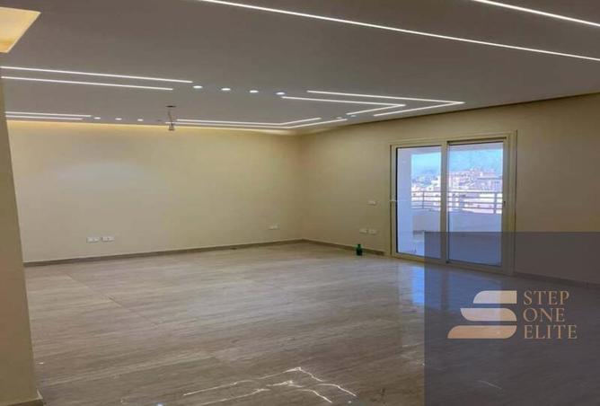 8271915 - Property Main Image