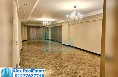 Apartment - 3 Bedrooms - 3 Bathrooms for rent in Mohamed Fawzy Moaz St. - Smouha - Hay Sharq - Alexandria