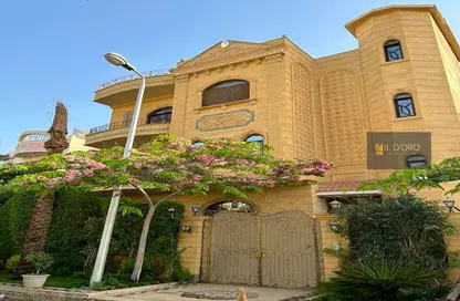 Villa - 6 Bathrooms for sale in Maxim - The 1st Settlement - New Cairo City - Cairo