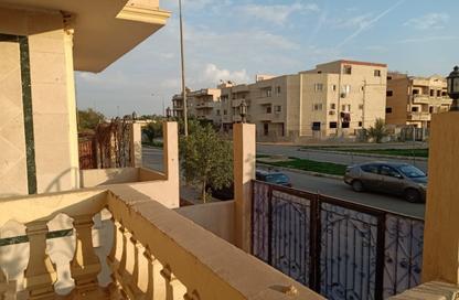 دوبلكس - 4 غرف نوم - 3 حمامات للبيع في الحي الرابع - مدينة العبور - القليوبية