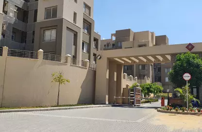 شقة - 2 غرف نوم - 2 حمامات للايجار في فيلدج جيت - المستثمرين الجنوبية - مدينة القاهرة الجديدة - القاهرة