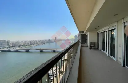 Apartment - 3 Bedrooms - 2 Bathrooms for sale in Nile St. - Dokki - Giza