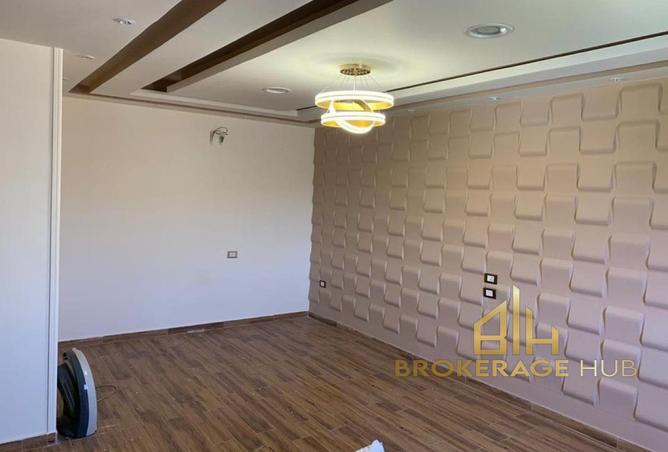 8336106 - Property Main Image