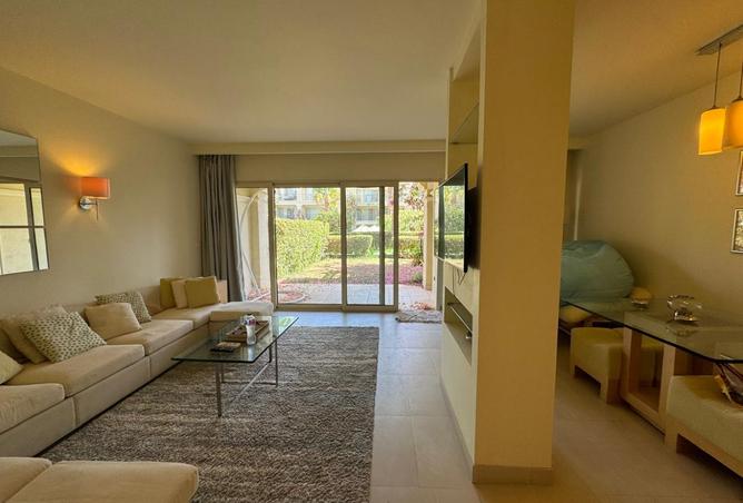 8040421 - Property Image 2