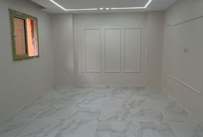 7948009 - Property Image 2