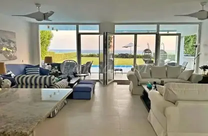 Chalet - 3 Bedrooms - 3 Bathrooms for sale in Jefaira - Ras Al Hekma - North Coast