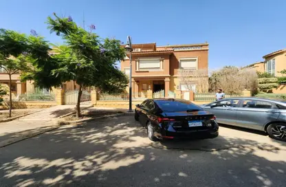 فيلا - 6 غرف نوم - 5 حمامات للبيع في بيلاجيو - امتداد المستثمرين الشمالية - مدينة القاهرة الجديدة - القاهرة