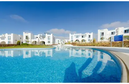 Chalet - 3 Bedrooms - 2 Bathrooms for sale in Mountain View - Ras Al Hekma - North Coast