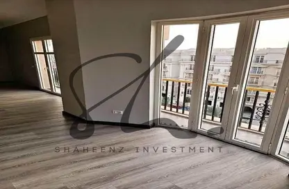 Apartment - 3 Bedrooms - 2 Bathrooms for sale in Hyde Park - 5th Settlement Compounds - The 5th Settlement - New Cairo City - Cairo