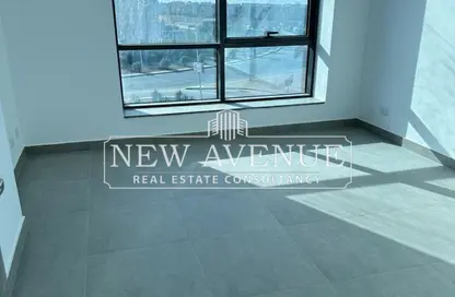 Clinic - Studio - 1 Bathroom for sale in Mivida - 5th Settlement Compounds - The 5th Settlement - New Cairo City - Cairo