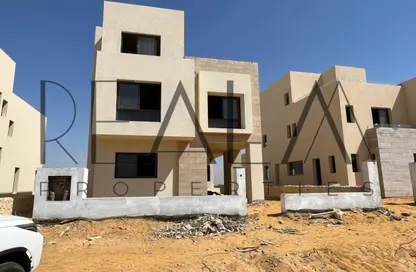 Villa - 3 Bedrooms - 3 Bathrooms for sale in O West - 6 October Compounds - 6 October City - Giza