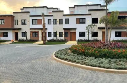 Townhouse - 5 Bedrooms - 4 Bathrooms for sale in Azzar 2 - 5th Settlement Compounds - The 5th Settlement - New Cairo City - Cairo