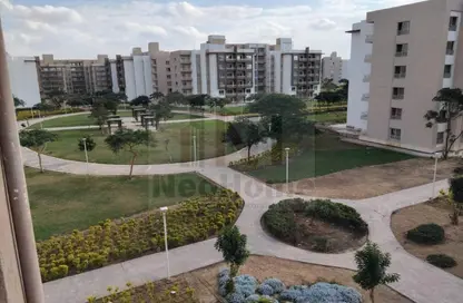 شقة - 3 غرف نوم - 3 حمامات للايجار في مدينة وصال - كمبوندات الشروق - مدينة الشروق - القاهرة