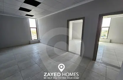 Clinic - Studio - 2 Bathrooms for rent in Hale Town - 6 October City - Giza