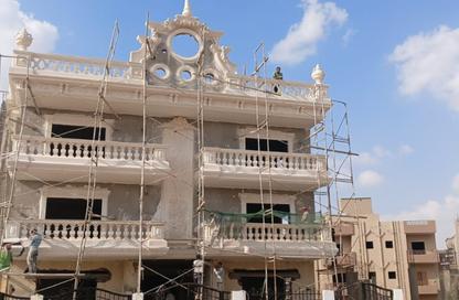 Apartment - 3 Bedrooms - 2 Bathrooms for sale in 2nd Neighborhood - 3rd District East - Shorouk City - Cairo