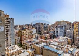 Apartment - 4 bedrooms - 2 bathrooms for للبيع in Othman Raafat St. - Glim - Hay Sharq - Alexandria