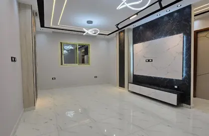 Apartment - 3 Bedrooms - 2 Bathrooms for sale in Hadayek El Ahram - Giza