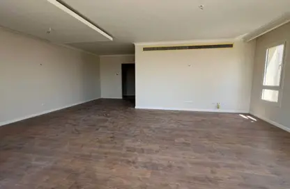 Apartment - 3 Bedrooms - 3 Bathrooms for sale in Pyramids Hills - Cairo Alexandria Desert Road - 6 October City - Giza Apartment - 3 Bedrooms - 3 Bathrooms for sale in Pyramids Hills - Cairo Alexandria Desert Road - 6 October City - Giza