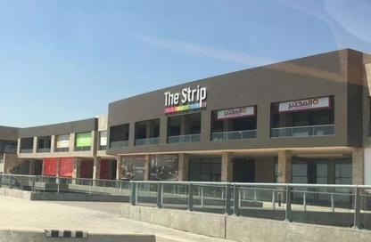 Retail - Studio - 2 Bathrooms for rent in Beverly Hills Road - 17th District - Sheikh Zayed City - Giza