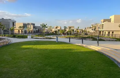 فيلا - 4 غرف نوم - 5 حمامات للبيع في سوديك ايست - الحي السادس - هليوبوليس الجديدة - القاهرة