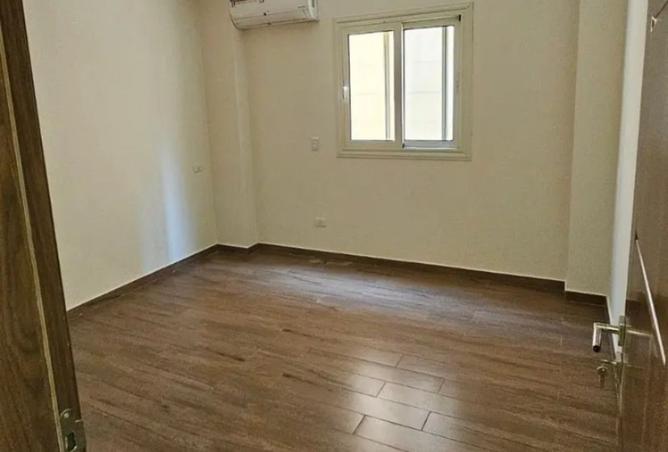 8339418 - Property Image 3