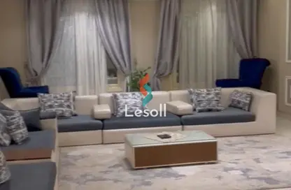 شقة - 3 غرف نوم - 3 حمامات للايجار في شارع اسراء المعلمين - المهندسين - الجيزة