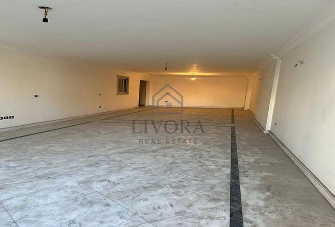 8413992 - Property Image 2