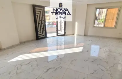 Apartment - 4 Bedrooms - 3 Bathrooms for rent in Touristic Zone 4 - Touristic Zone - Al Motamayez District - 6 October City - Giza