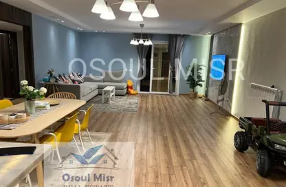 Apartment - 3 Bedrooms - 2 Bathrooms for sale in Green 3 - 2nd District - Sheikh Zayed City - Giza