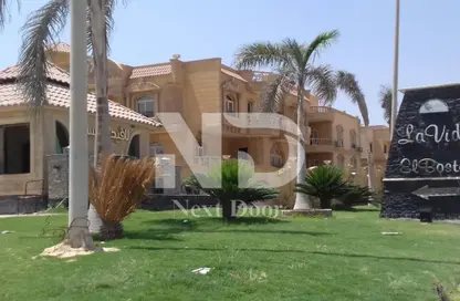 دوبلكس - 4 غرف نوم - 4 حمامات للبيع في لافيدا البستان - محور 26 يوليو - مدينة 6 أكتوبر - الجيزة