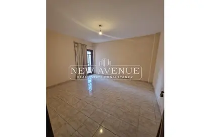 Apartment - 4 Bedrooms - 2 Bathrooms for sale in Al Rehab - New Cairo City - Cairo
