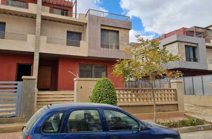Villa - 3 Bedrooms - 2 Bathrooms for sale in Swan Lake - 26th of July Corridor - 6 October City - Giza