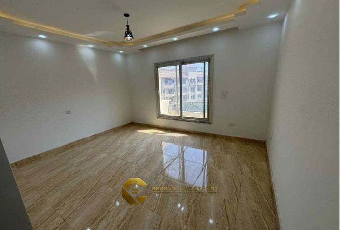 8263865 - Property Image 2