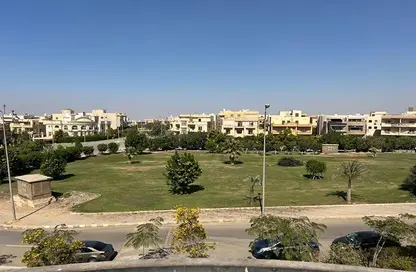 Apartment - 3 Bedrooms - 2 Bathrooms for sale in East The Academy - New Cairo City - Cairo